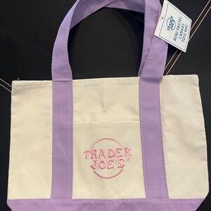 Viral Trader Joe’s Pastel Tote Bag (Purple)